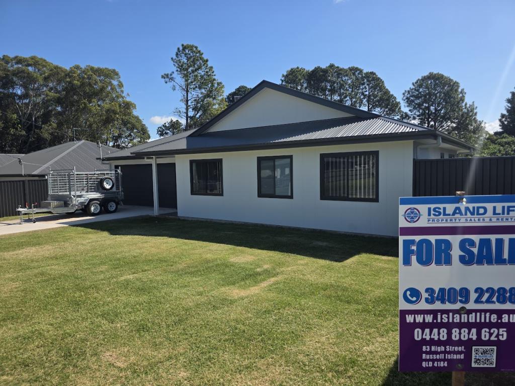 9 Tails St, Russell Island, QLD 4184