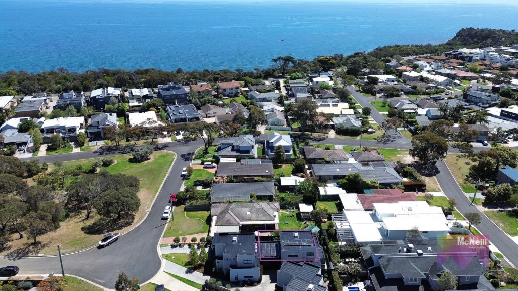 2/9 Seaton Rd, Mornington, VIC 3931