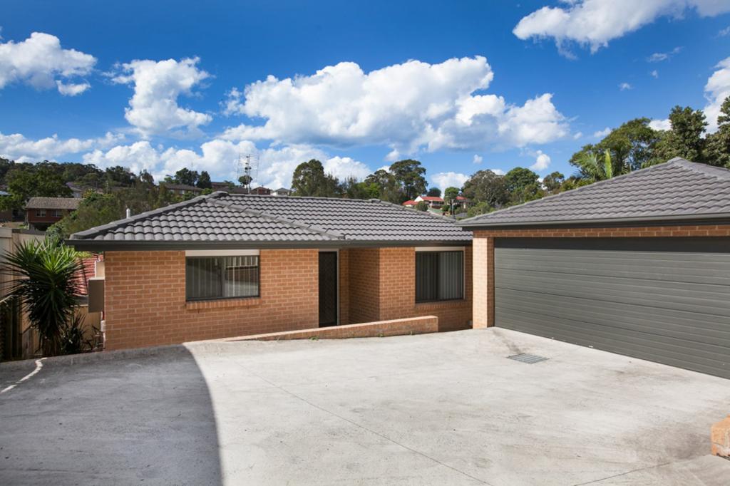 2/70 Robertson St, Coniston, NSW 2500