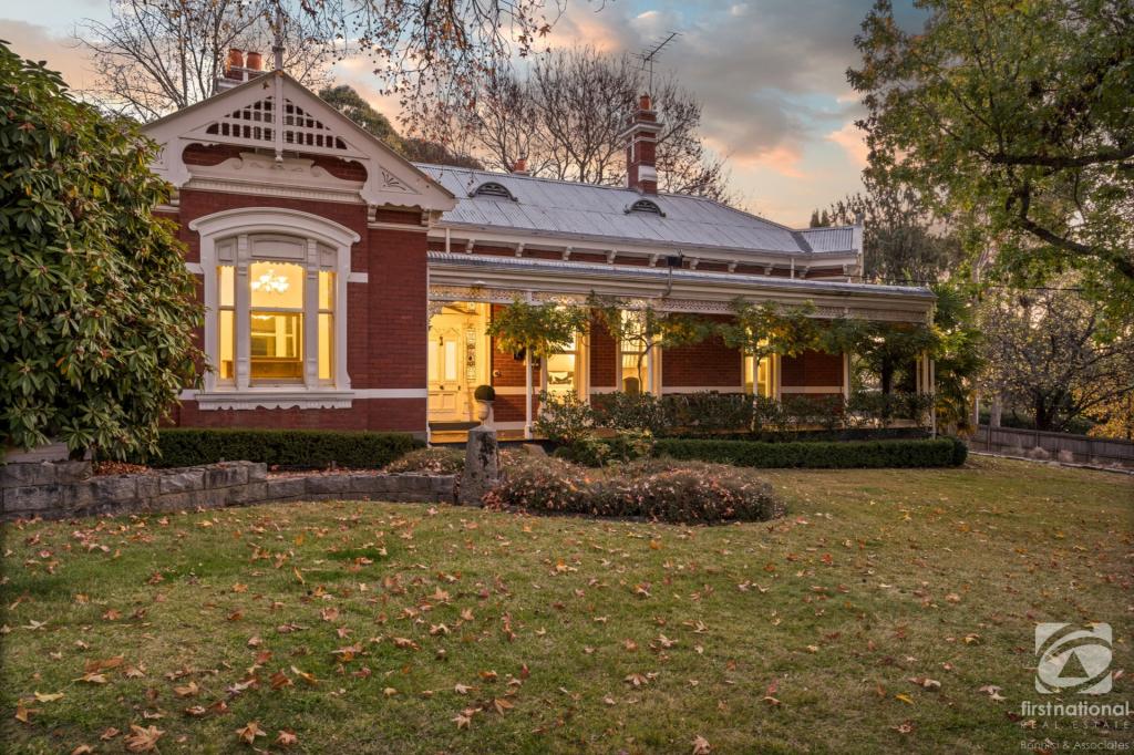 32-34 Albert Rd, Beechworth, VIC 3747