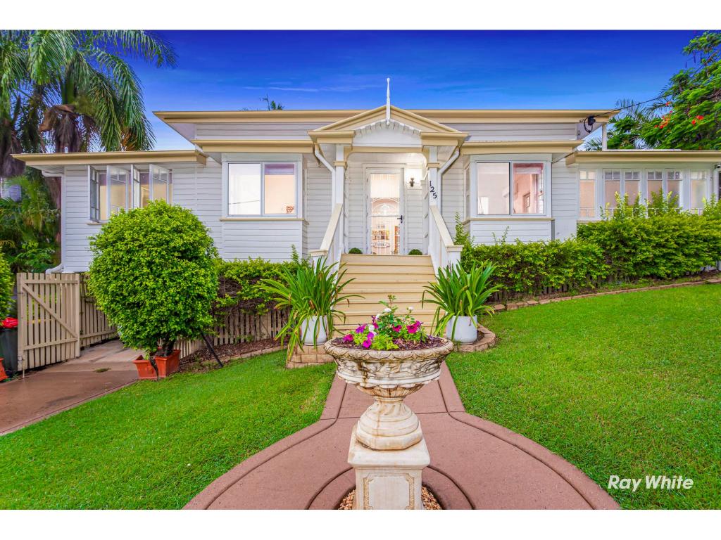 125 CAMBRIDGE ST, THE RANGE, QLD 4700