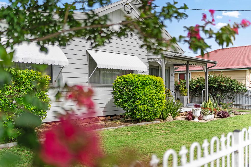 17 Bishopgate St, Singleton, NSW 2330