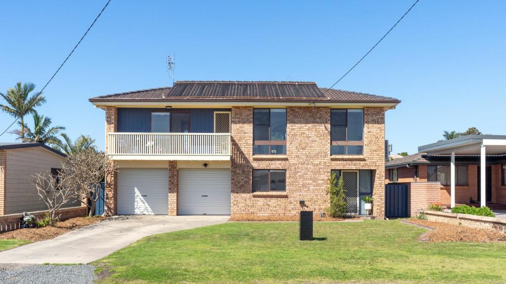12 Adelaide St, Greenwell Point, NSW 2540