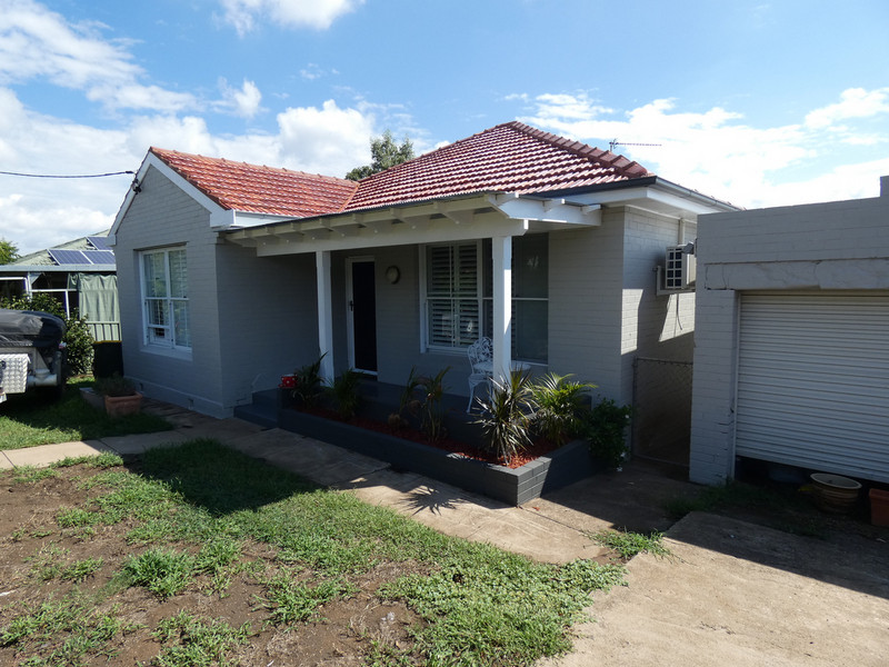 16 Flanders Ave, Muswellbrook, NSW 2333