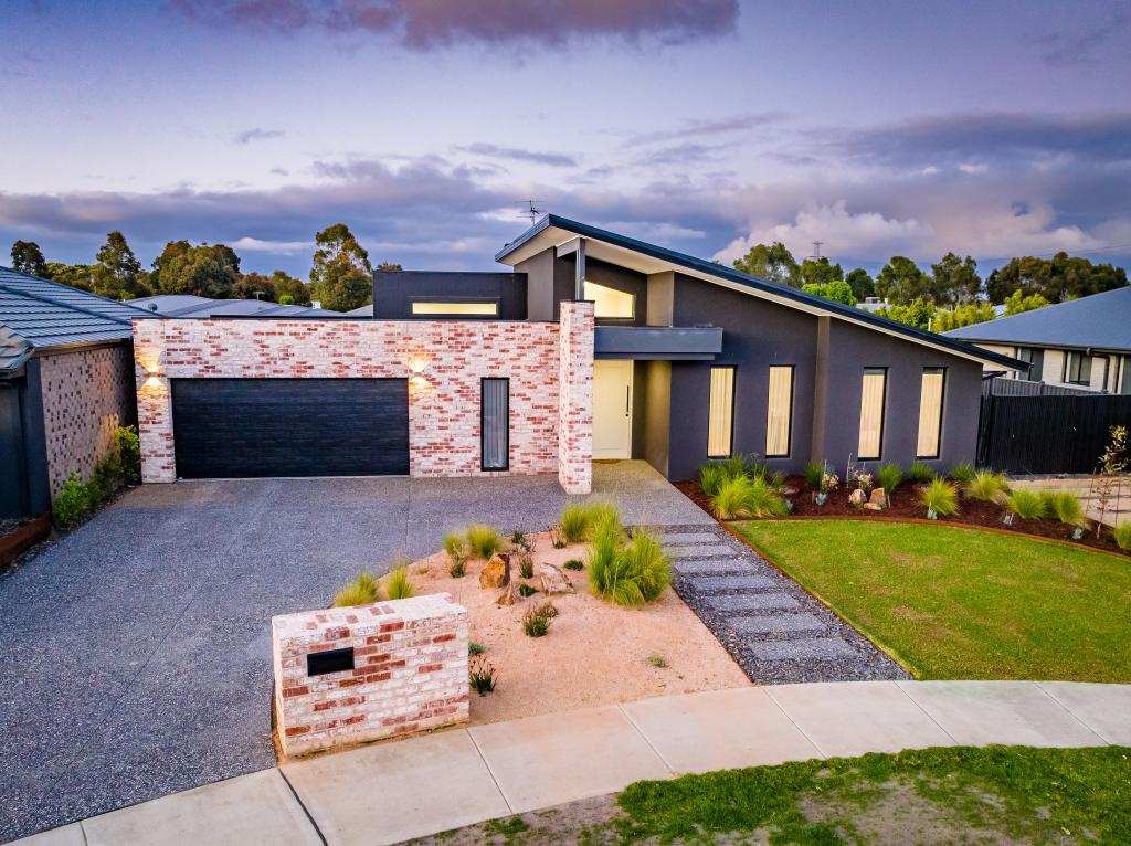 7 Tarooma Cl, Botanic Ridge, VIC 3977