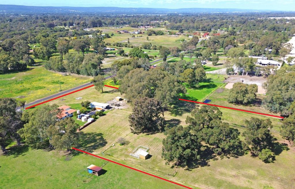 77 Robert St, Henley Brook, WA 6055