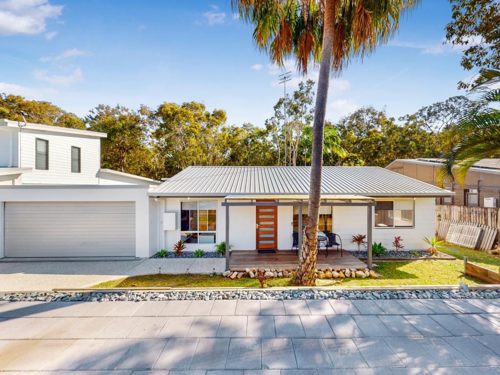 10 June Cres, Noosaville, QLD 4566