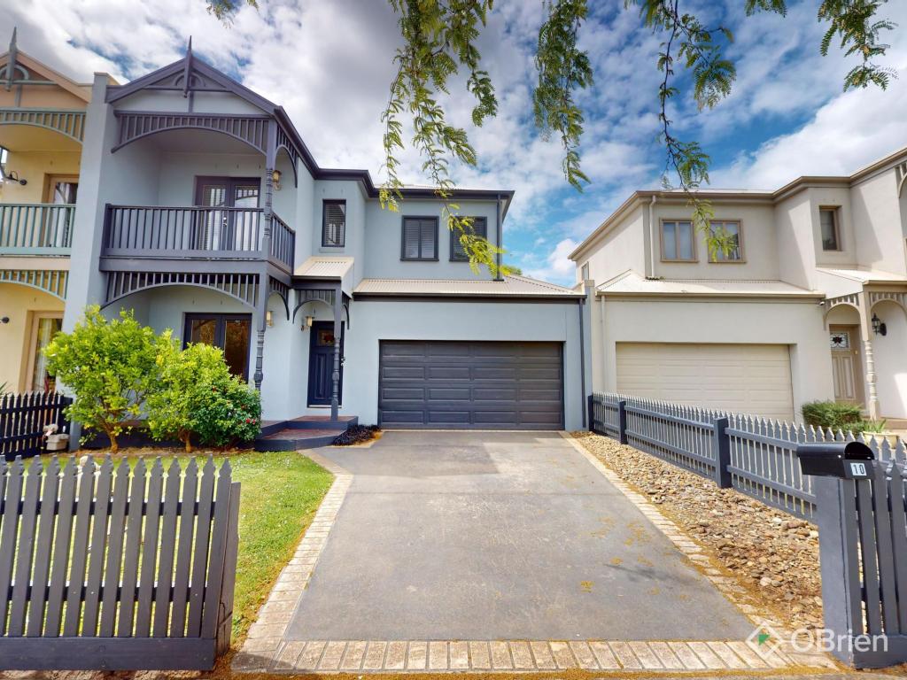 10 Hammerwood Grn, Beaconsfield, VIC 3807