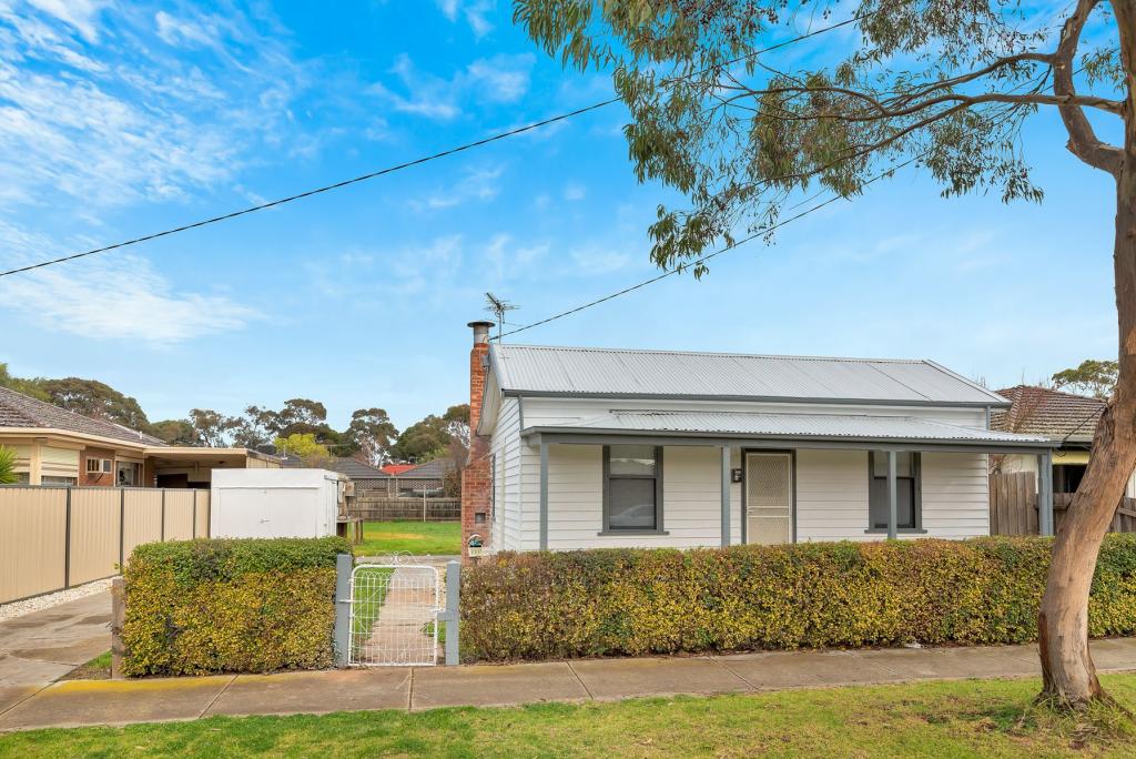 111 Greaves St N, Werribee, VIC 3030