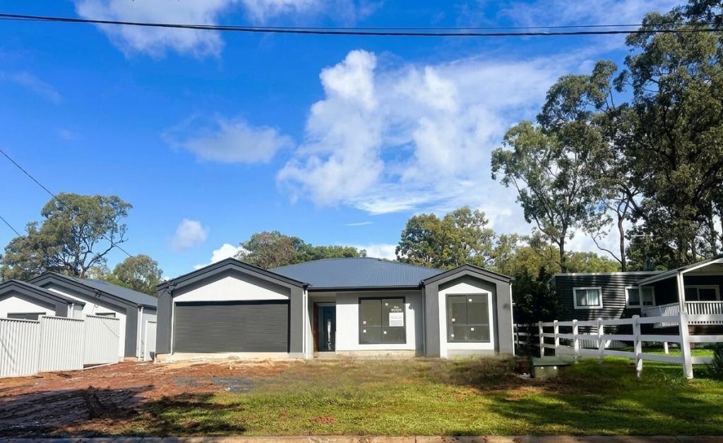 8 Yara St, Russell Island, QLD 4184