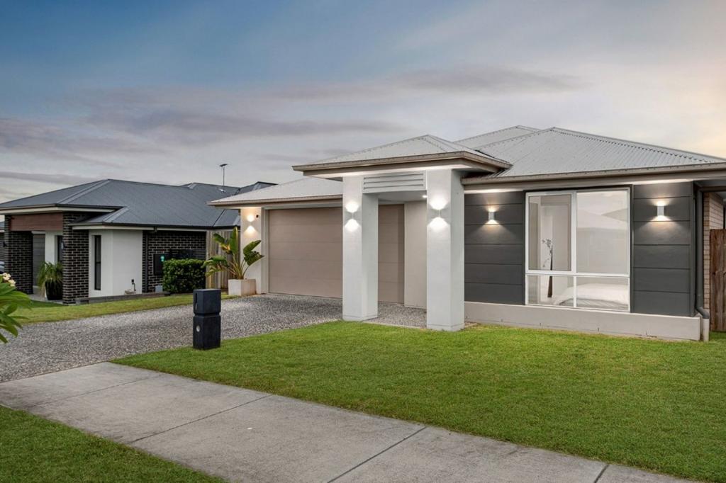 3 Swensen St, Greenbank, QLD 4124