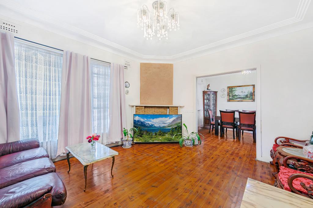 131 Great Western Hwy, Mays Hill, NSW 2145