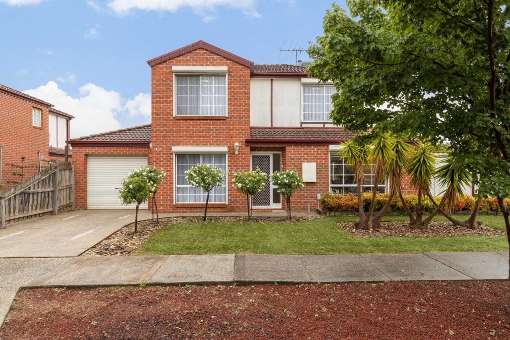 4/2 Serrata Ct, Hillside, VIC 3037