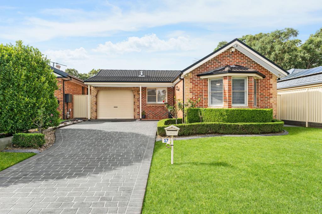 17 CAVERS ST, CURRANS HILL, NSW 2567
