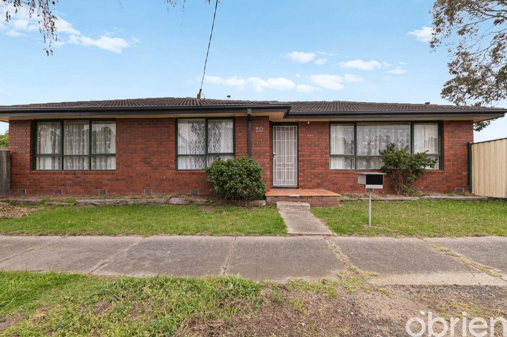 10 DELMONT CT, CRANBOURNE, VIC 3977
