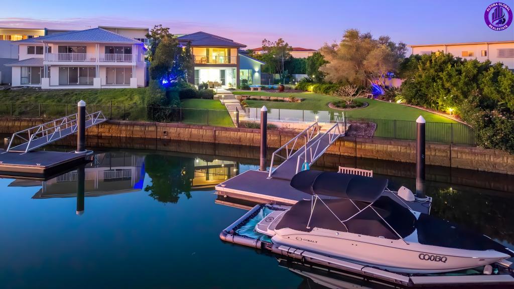 7426 ELLENSBROOK DR, HOPE ISLAND, QLD 4212