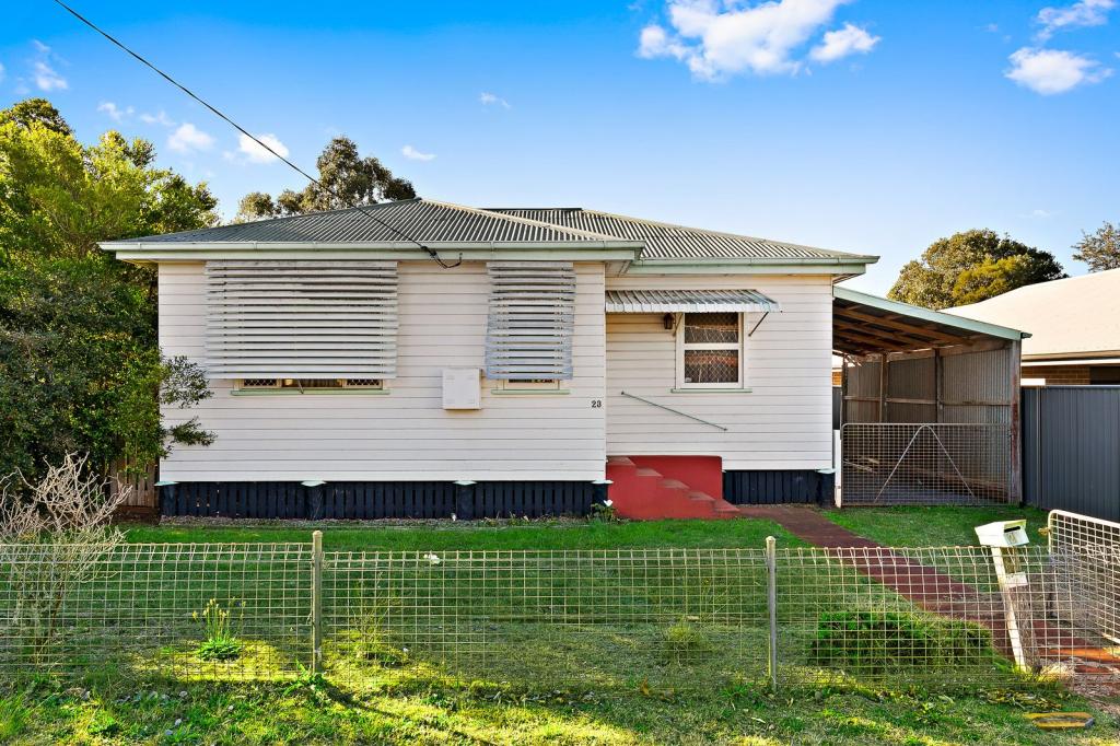 23 Buckland St, Harristown, QLD 4350