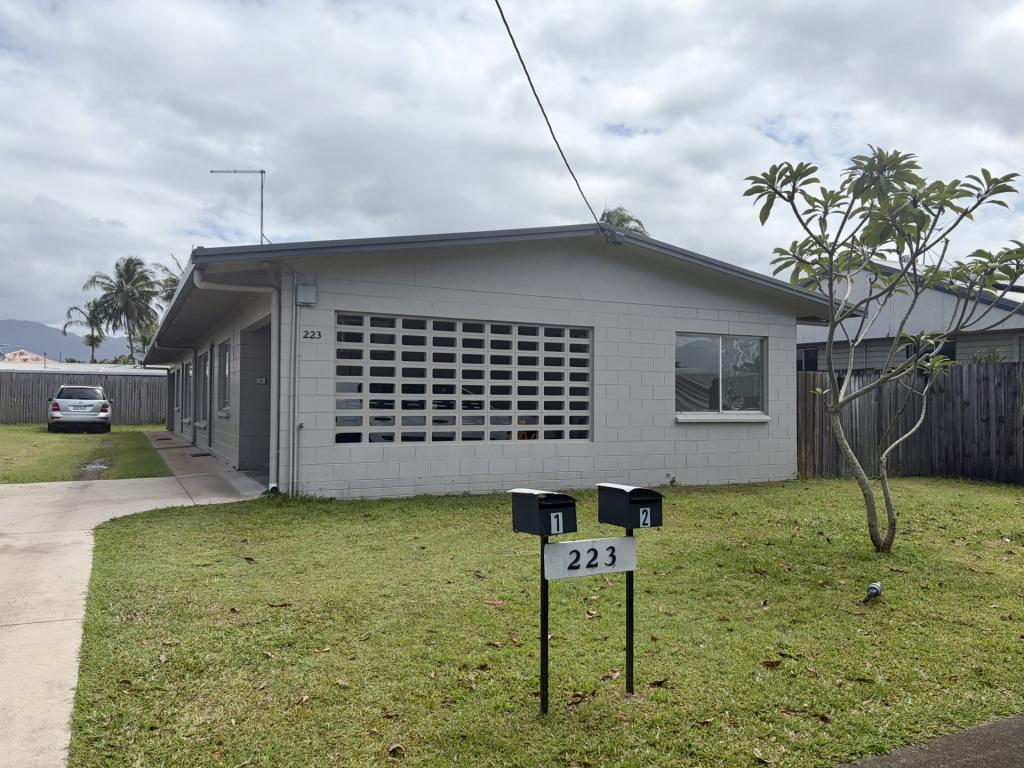 1/223 Aumuller St, Westcourt, QLD 4870