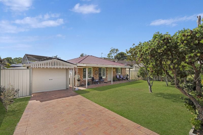 74 Phyllis Ave, Kanwal, NSW 2259