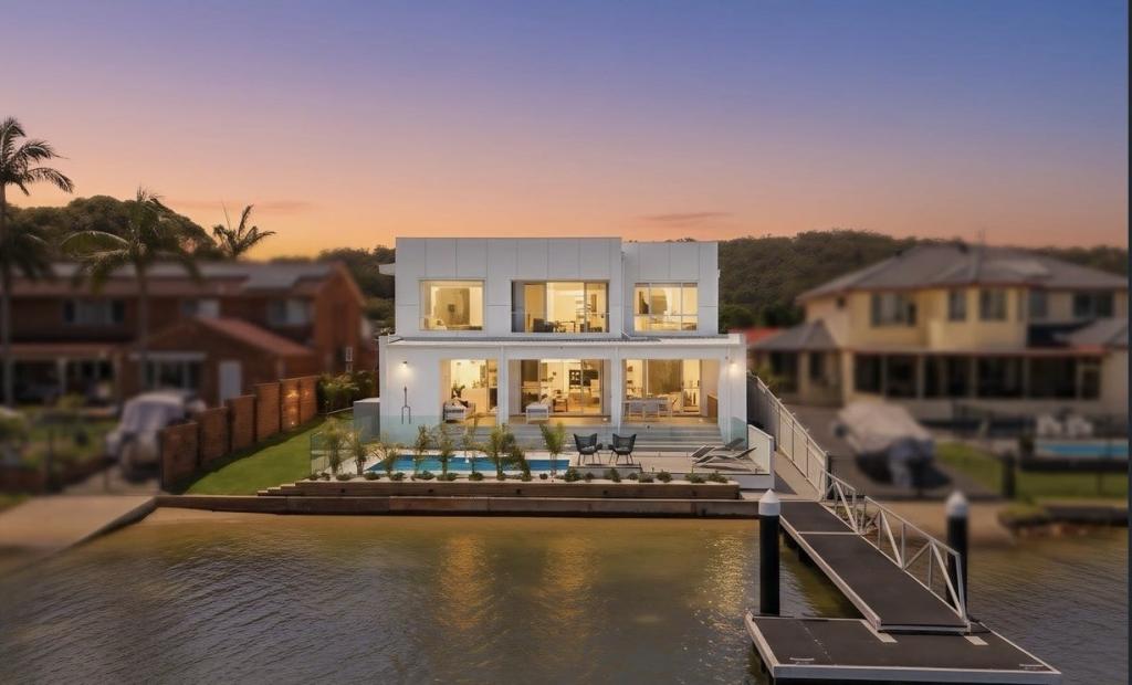 18 Salacia Cl, St Huberts Island, NSW 2257