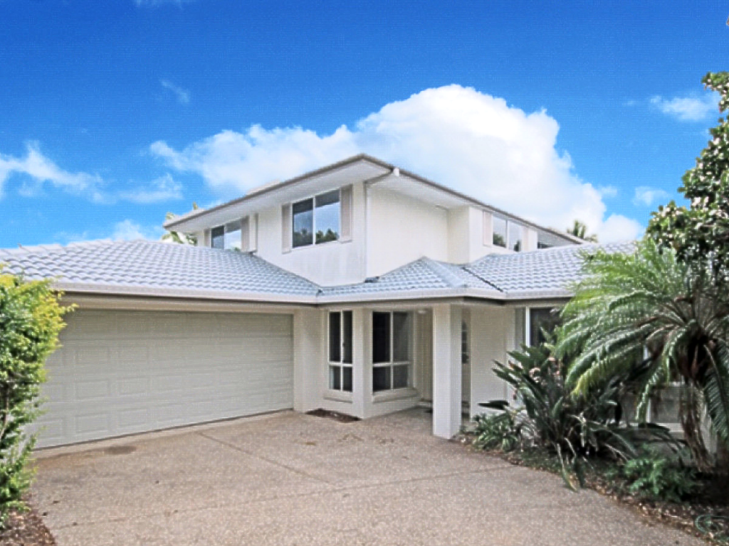 14 Pinehurst Pl, Carindale, QLD 4152