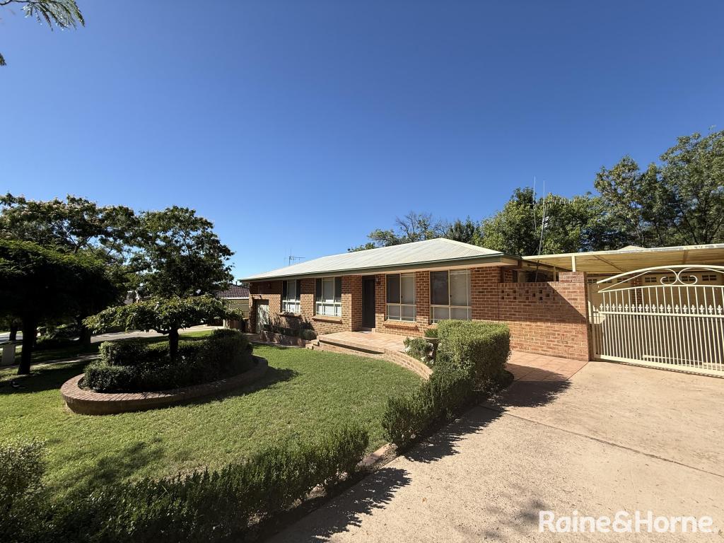 60 Amana Cct, Orange, NSW 2800