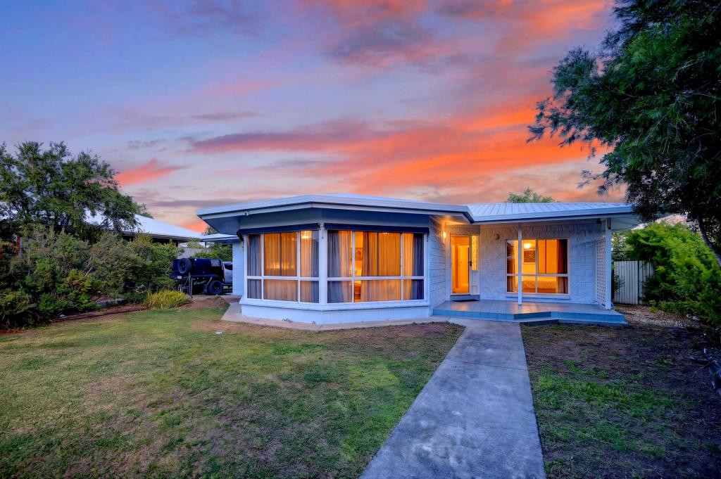 3 Oak Cres, Bowen, QLD 4805