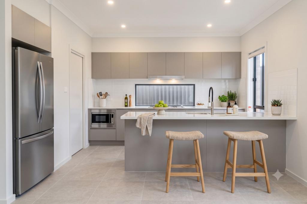 87 SCANDINAVIAN CCT, ROUSE HILL, NSW 2155