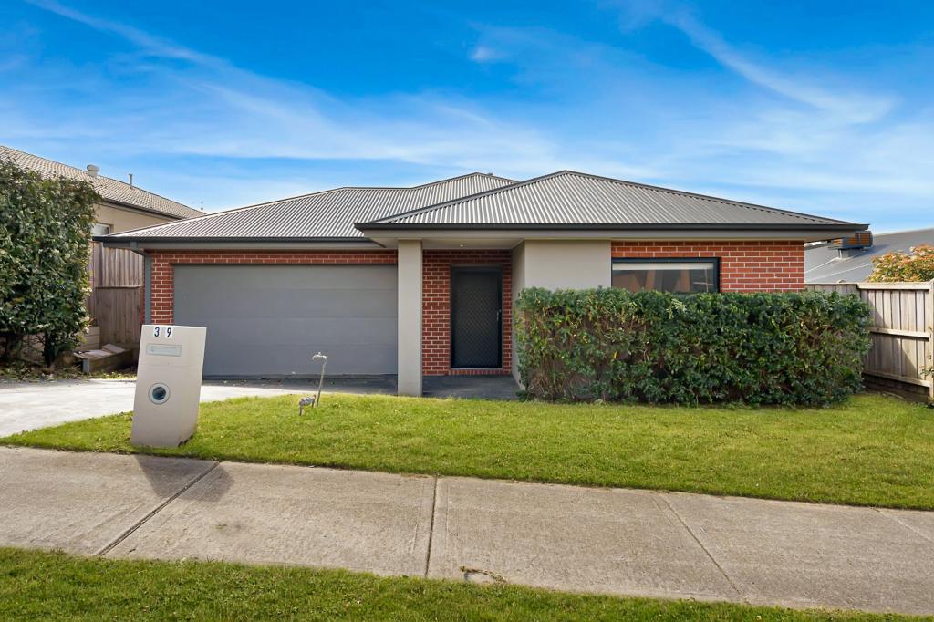 39 Mountford Rise, Pakenham, VIC 3810