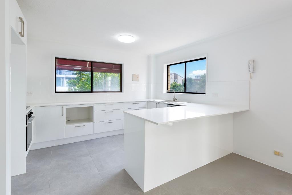2/23 LABRADOR ST, LABRADOR, QLD 4215