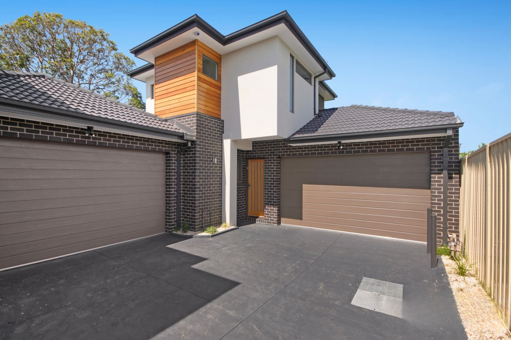 3/104a Royal Pde, Reservoir, VIC 3073