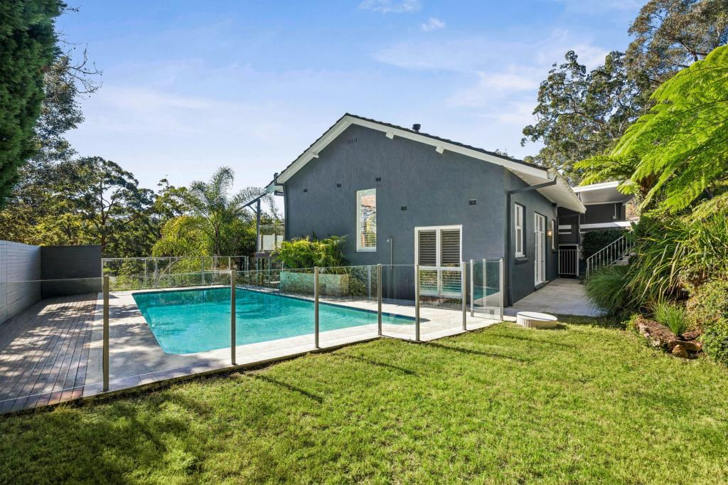 17 Rembrandt Dr, Middle Cove, NSW 2068