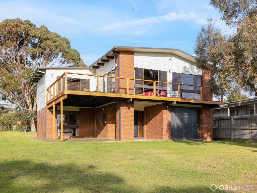 81 Red Rocks Rd, Cowes, VIC 3922