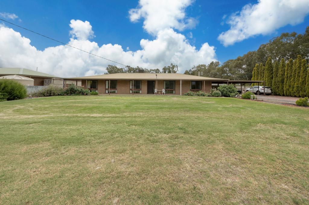 368 RIVER RD, SWAN HILL, VIC 3585