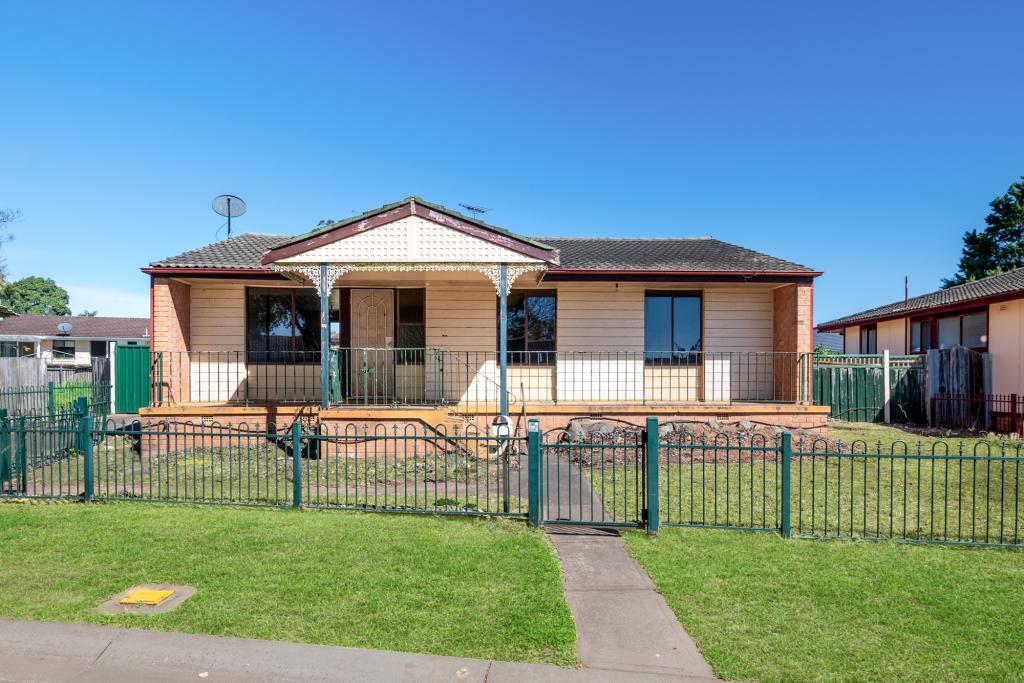 5 Yarrawin Way, Airds, NSW 2560