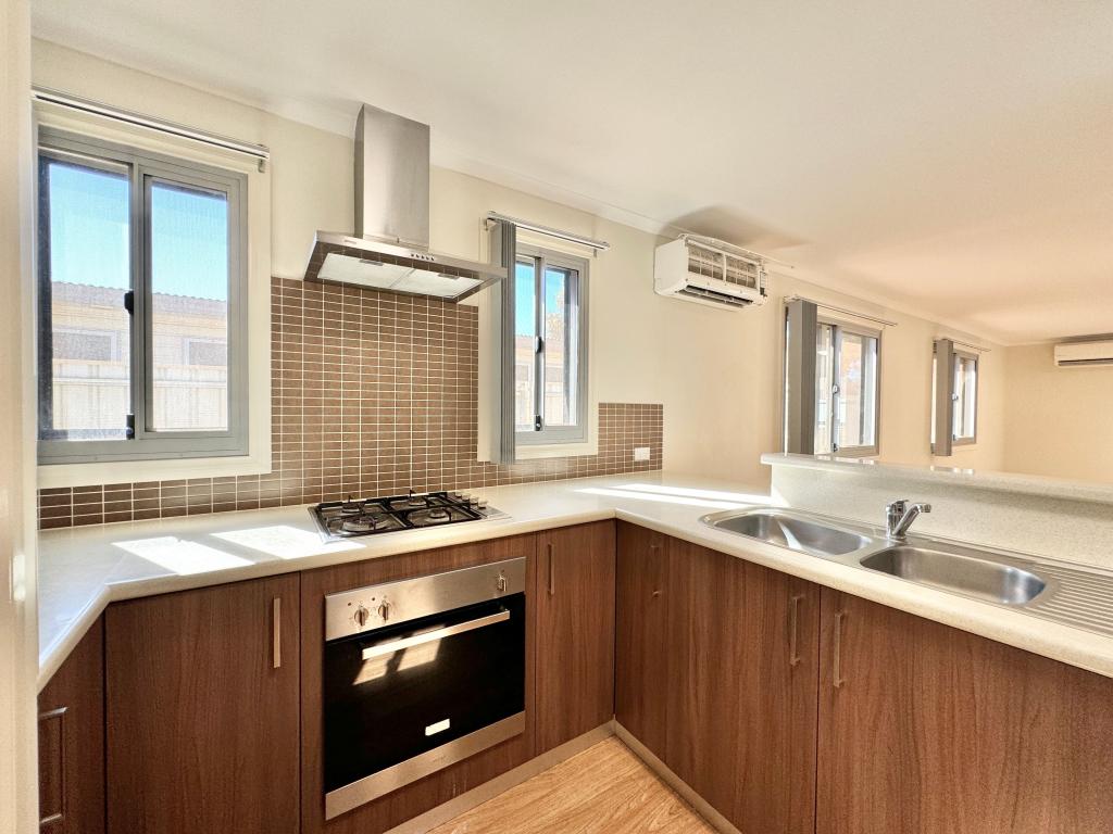 2/10 Weaver Pl, South Hedland, WA 6722