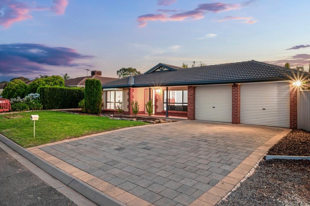 4 Stringbark Ave, Craigmore, SA 5114