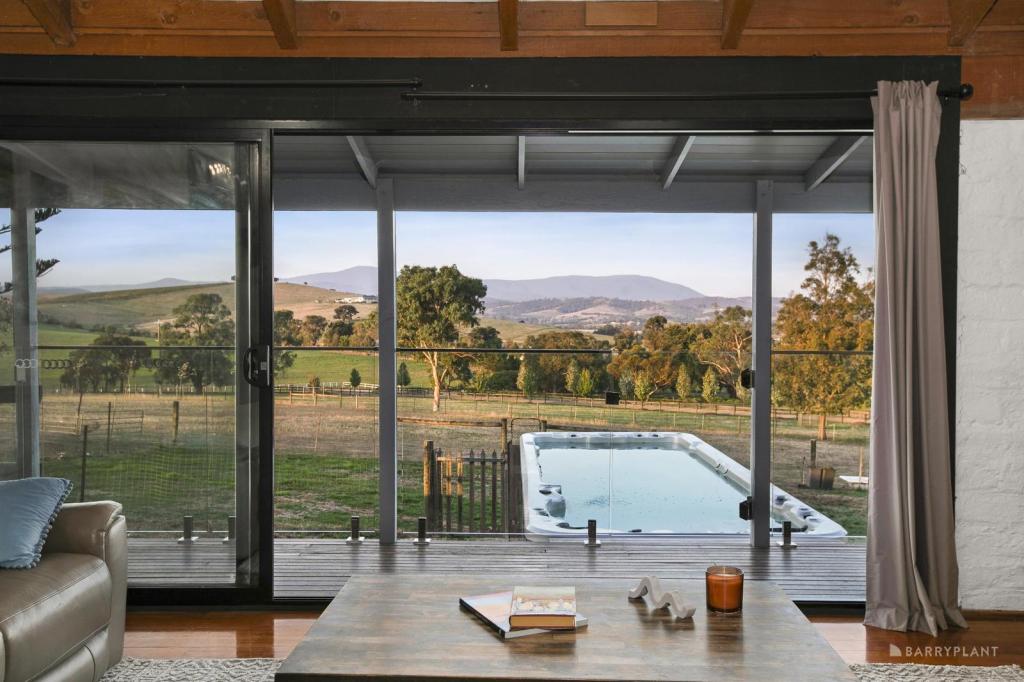 899 Healesville Yarra Glen Rd, Yarra Glen, VIC 3775