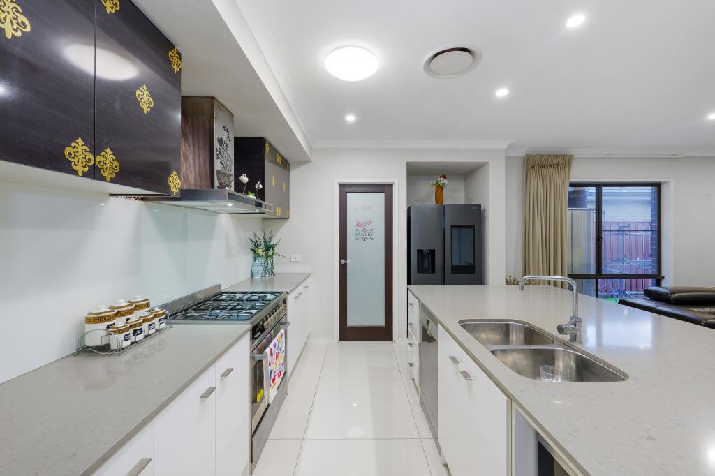 425 Gainsborough Dr, Pimpama, QLD 4209