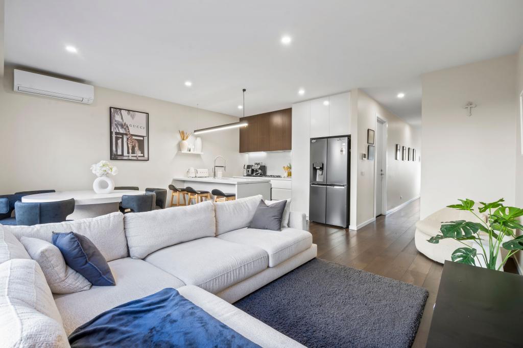 18 Bonnie Cres, Keysborough, VIC 3173