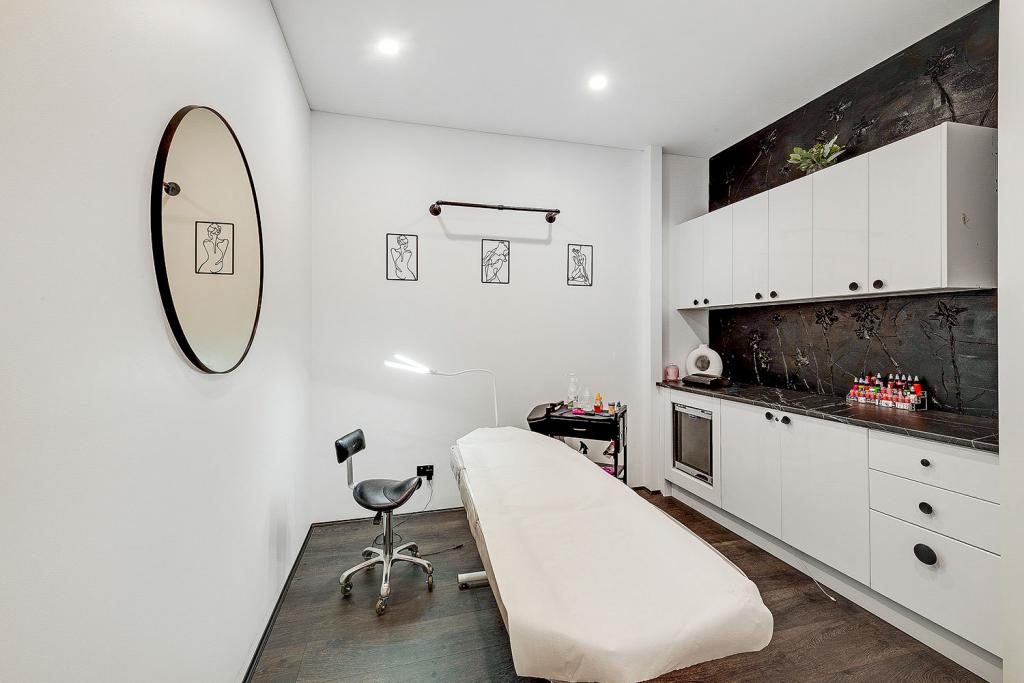 61d Jetty Rd, Glenelg, SA 5045