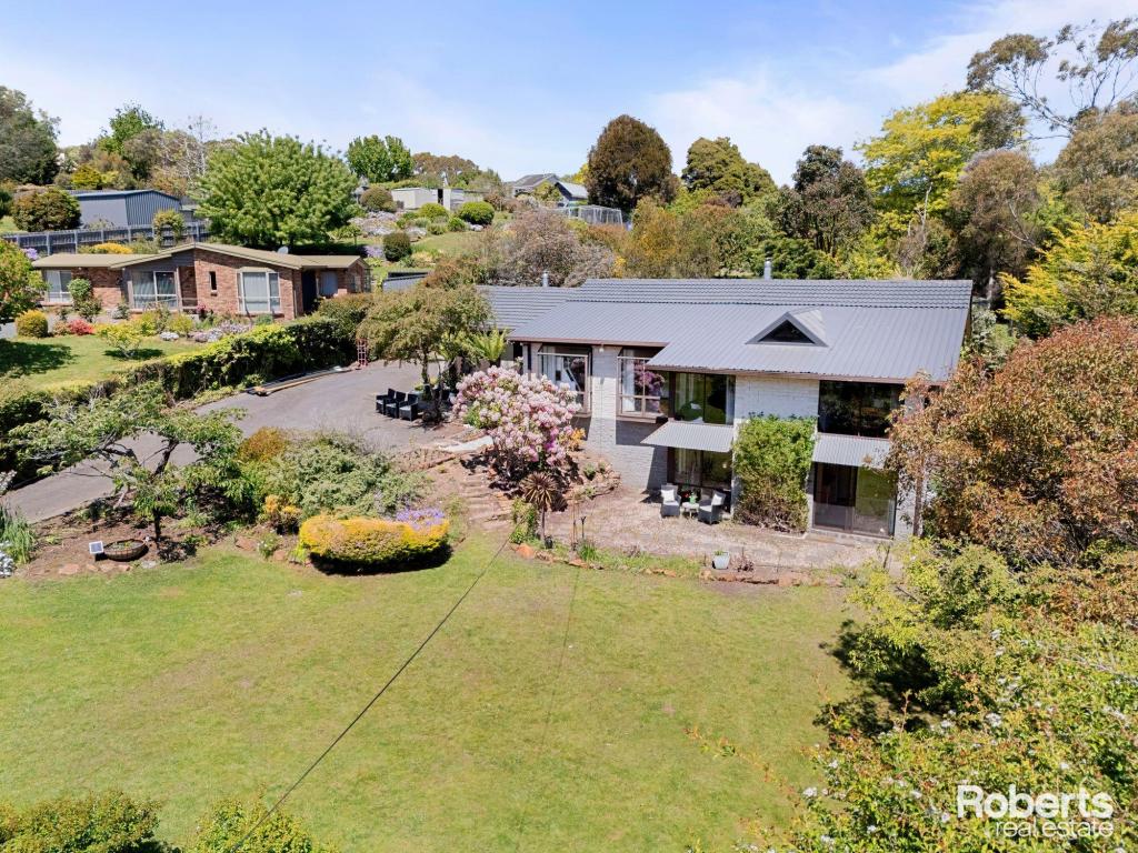 10 Highfield Rd, Ambleside, TAS 7310