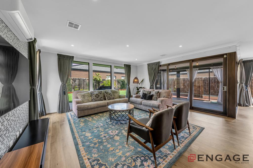 4 Pepita Cres, Manor Lakes, VIC 3024