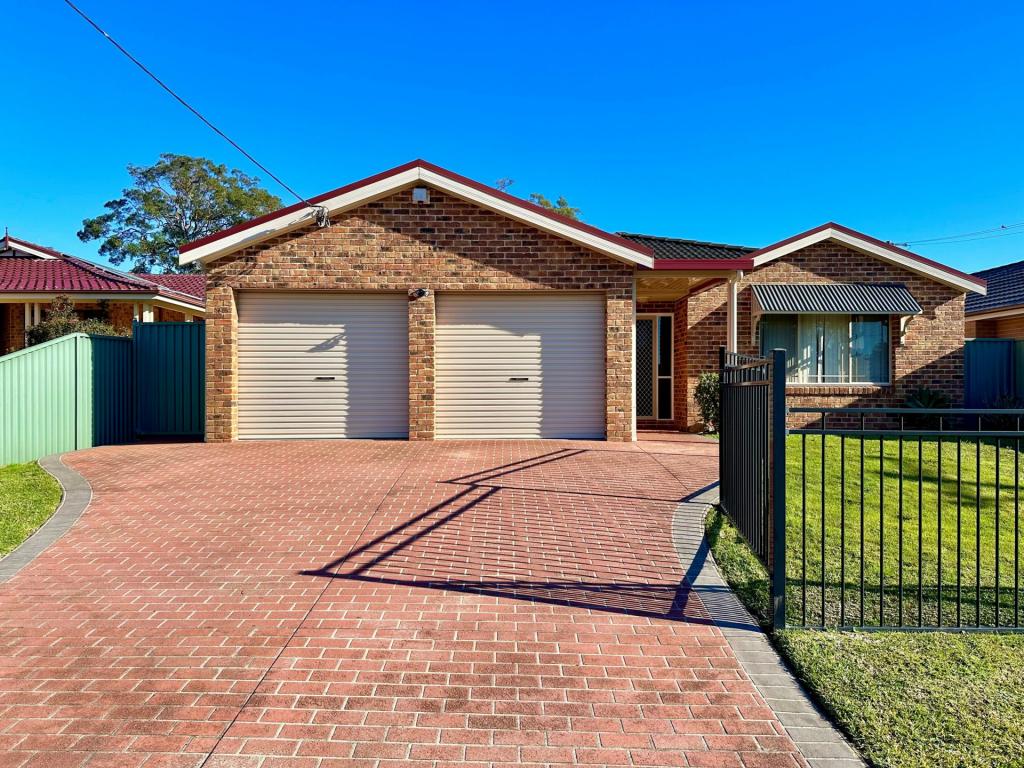 24 DELIA AVE, BUDGEWOI, NSW 2262