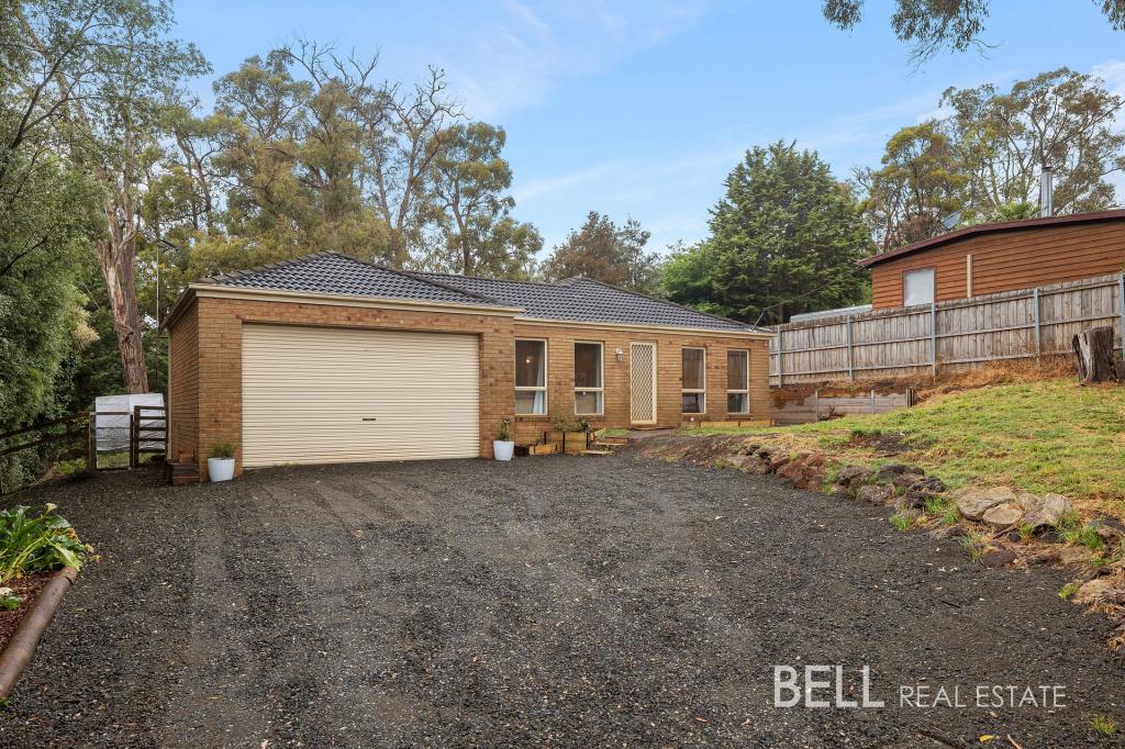 30 DEVON AVE, COCKATOO, VIC 3781