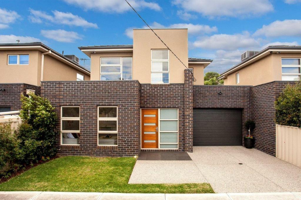 22 Arvern Ave, Avondale Heights, VIC 3034