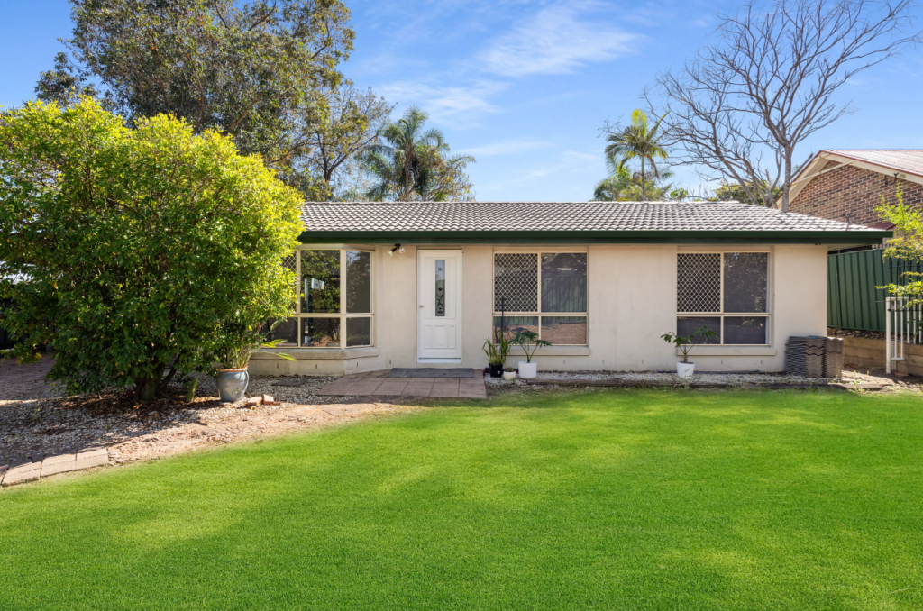 39 Coffey St, Crestmead, QLD 4132