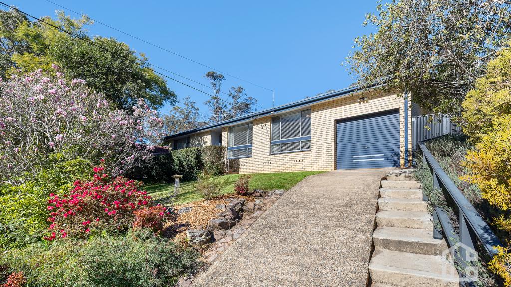 19 Bunnal Ave, Winmalee, NSW 2777