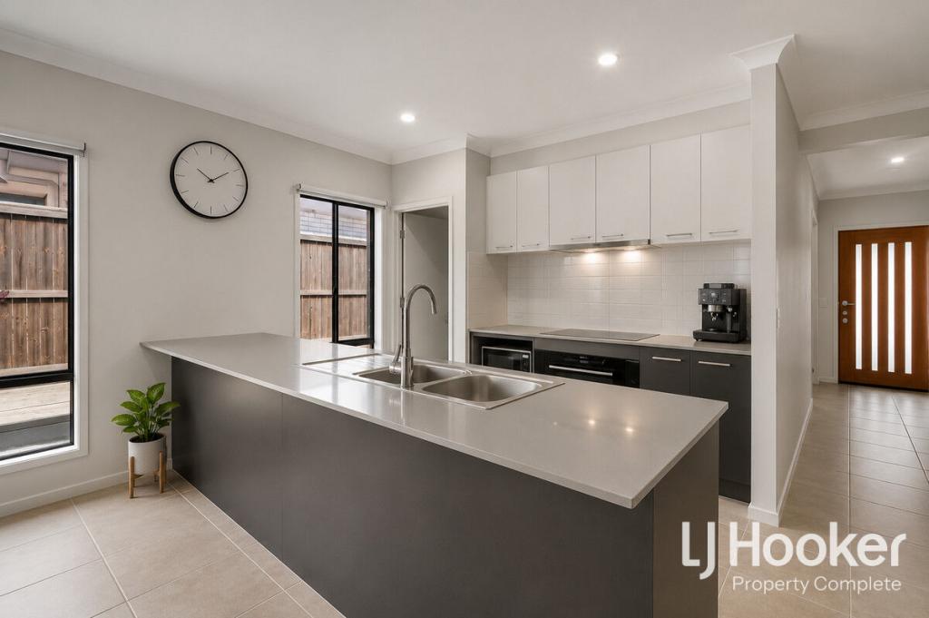 16 Springbrook St, Yarrabilba, QLD 4207