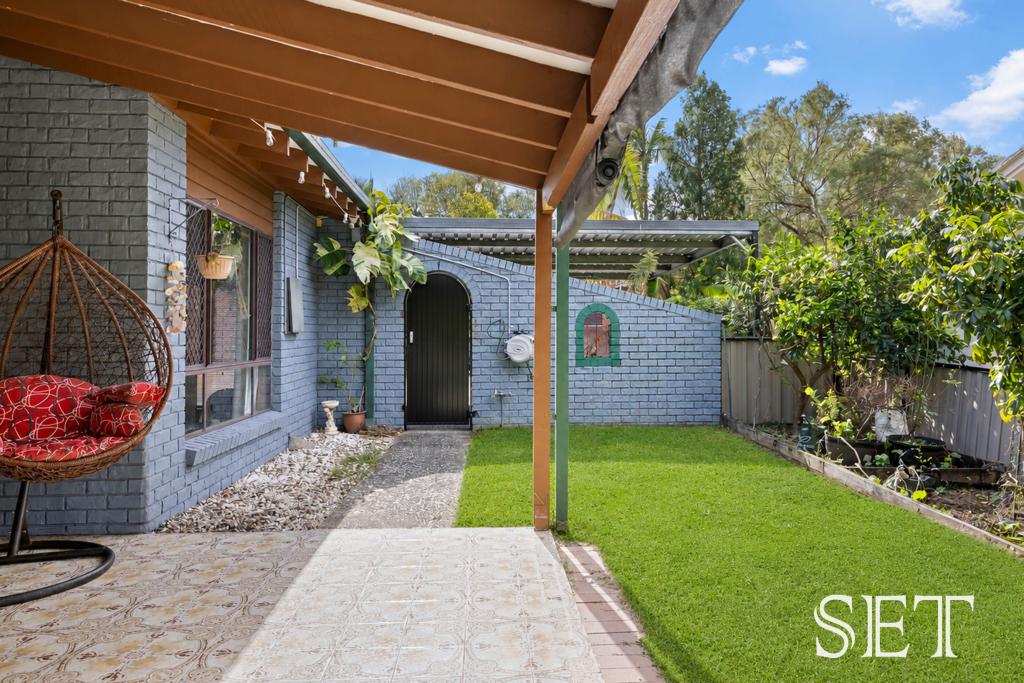 36 Emblem St, Jamboree Heights, QLD 4074